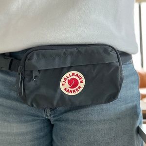 Fjallraven Kanken Hip Pack in Navy